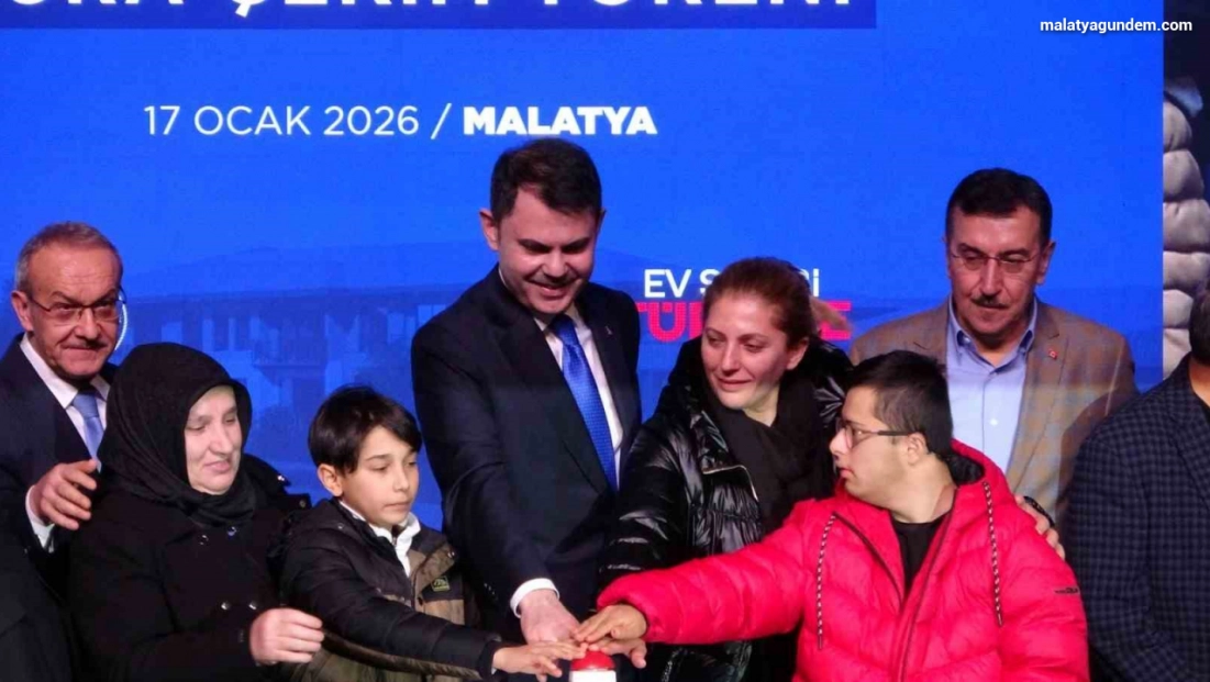 Bakan Kurum: 'Yüzyılın Konut Projesi ile Türkiye genelinde 500 bin sosyal konut inşa ediyoruz'