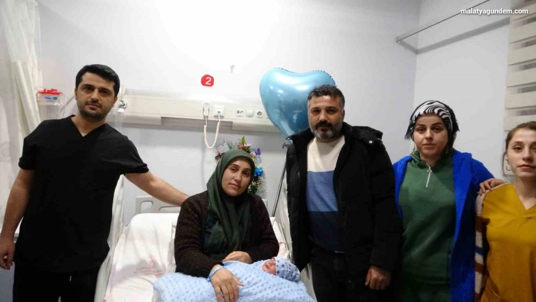 Malatya'da yeni yılın ilk bebeği dünyaya geldi