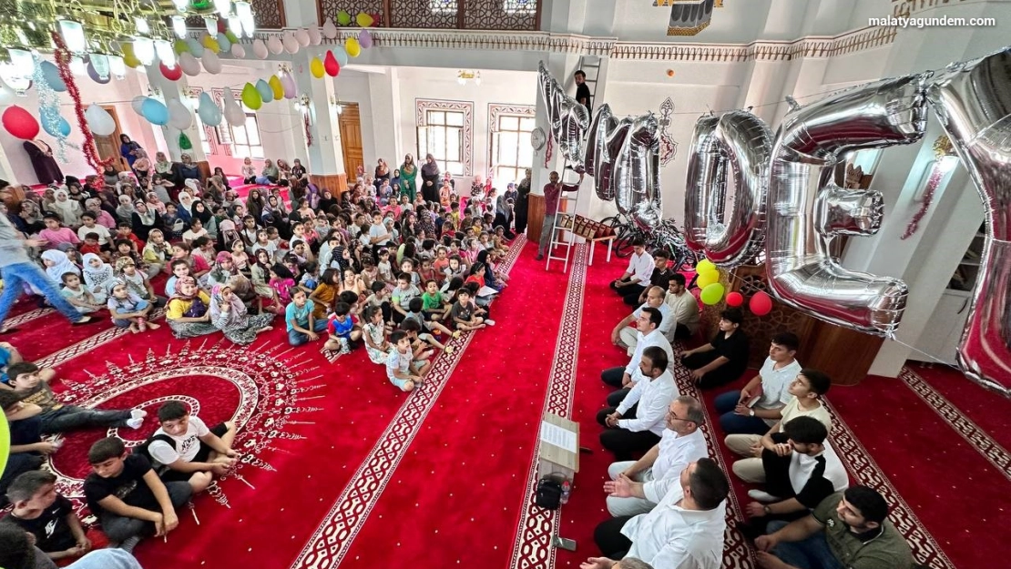 'Bu Yaz Camideyim' projesinde derece yapan öğrenciler ödüllendirildi