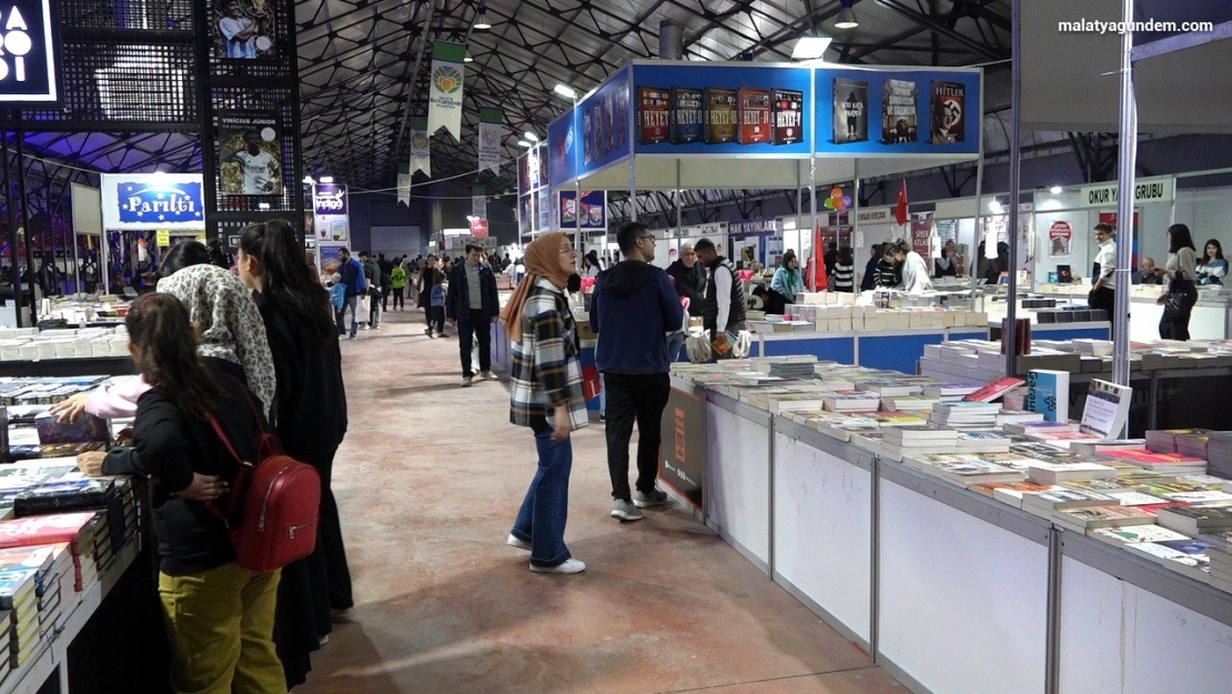 10. Malatya Anadolu Kitap ve Kültür Fuarı'na yoğun ilgi