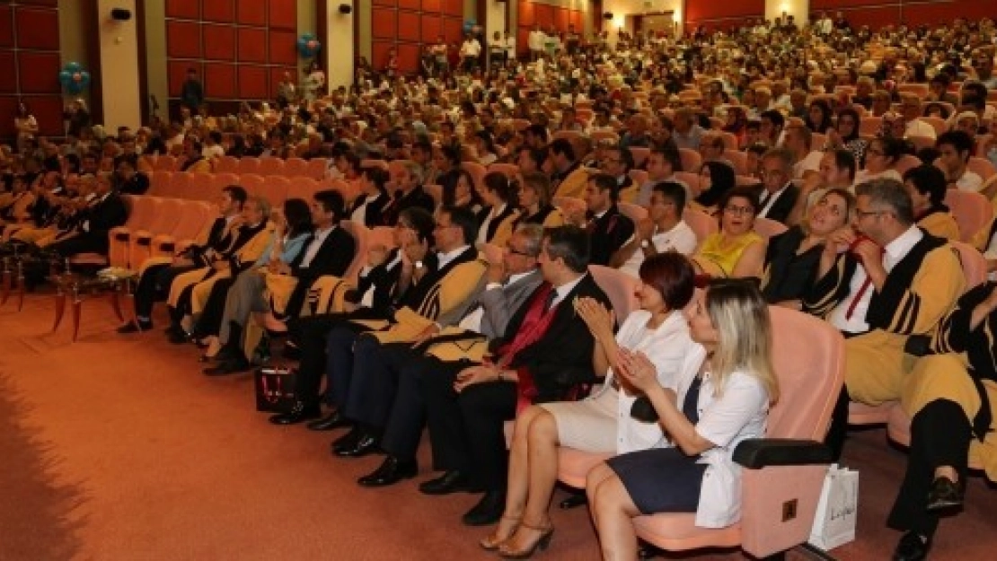117 Tıp Fakültesi Mezunu, Yemin Etti