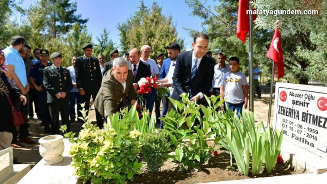 15 Temmuz şehidi kabri başında dualarla anıldı