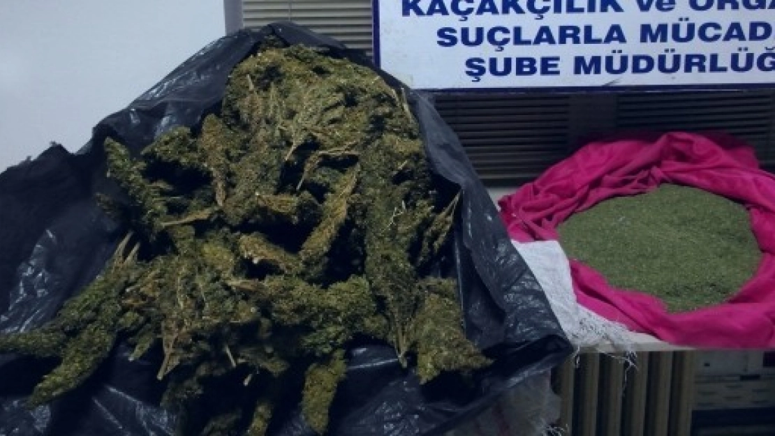 18 Kilo Esrarla Yakalanan 5 Şüpheli Tutuklandı