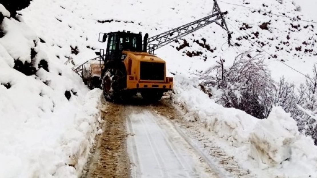 205 Mahalle Yolu Ulaşıma Kapandı