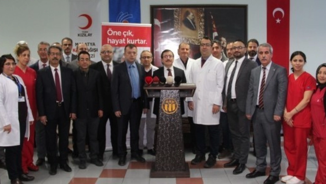 222 Erişkin Hastaya Kök Hücre Nakli Yapıldı