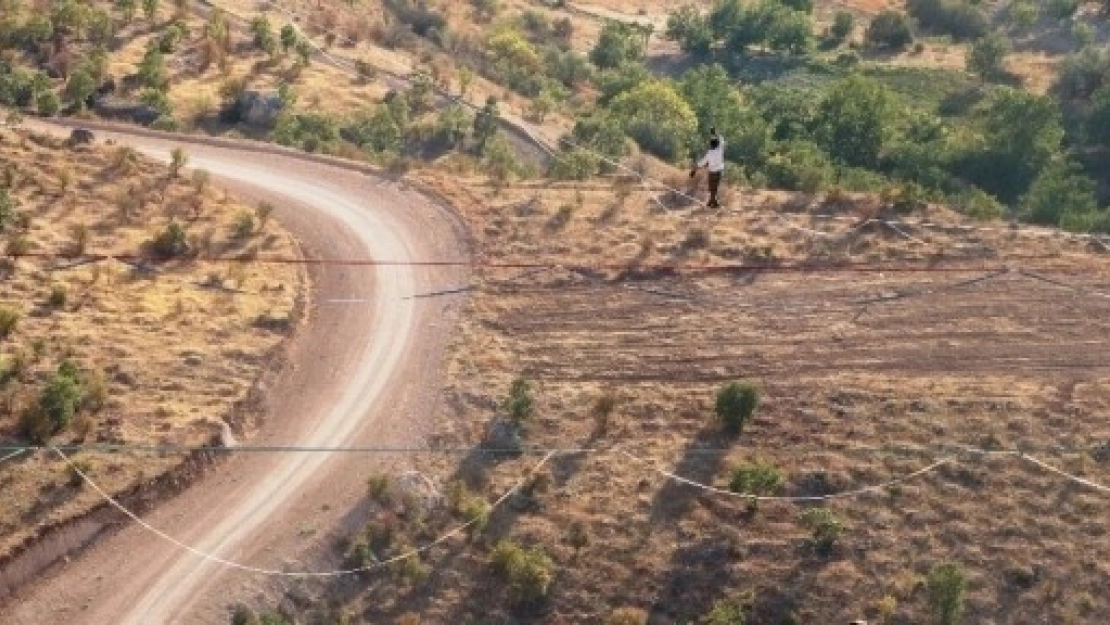 240 Metre Yüksekte Yürüyüş