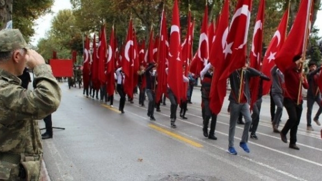 29 Ekim'in Son Provası Abdullah Gül Parkı Önünde Yapıldı