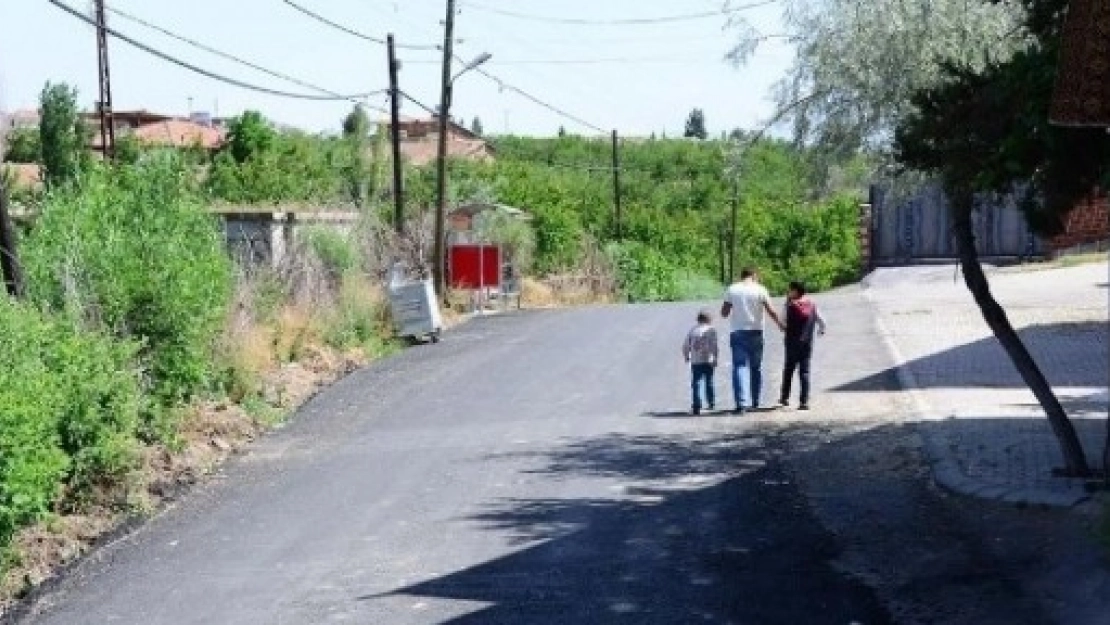 2 Mahallenin Yolları Asfaltlandı