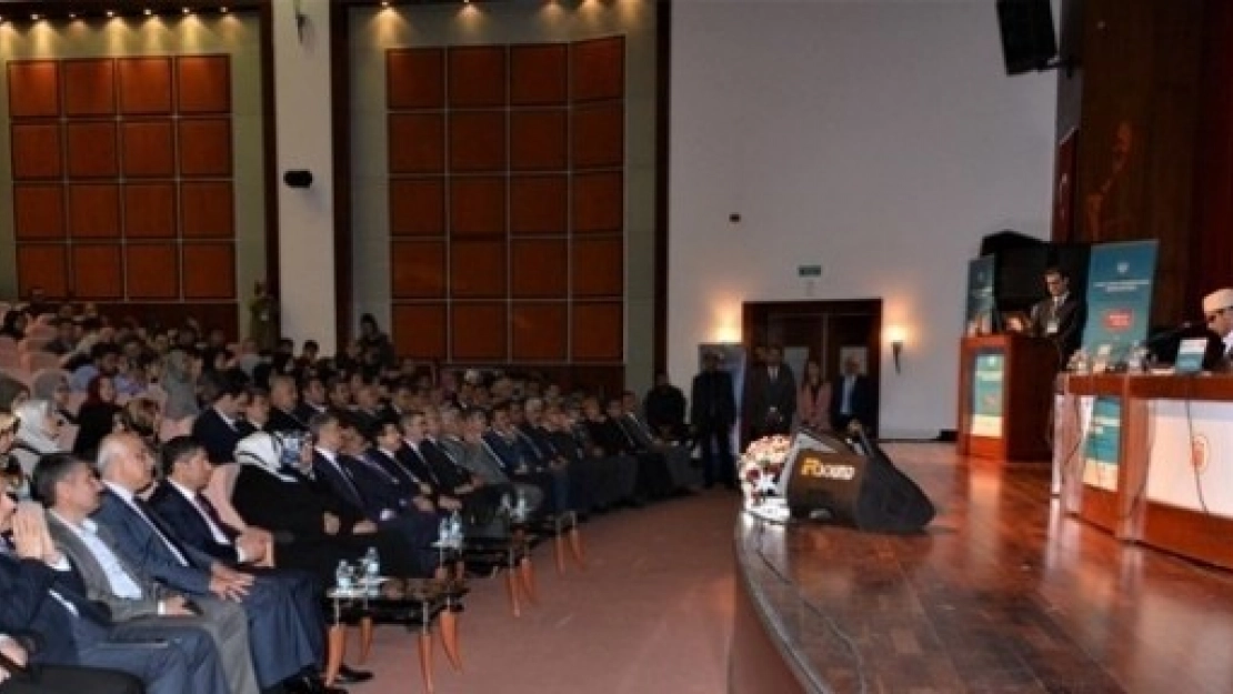 2. Uluslararası İmam Hatip Lisesi Öğrenci Sempozyumu Başladı