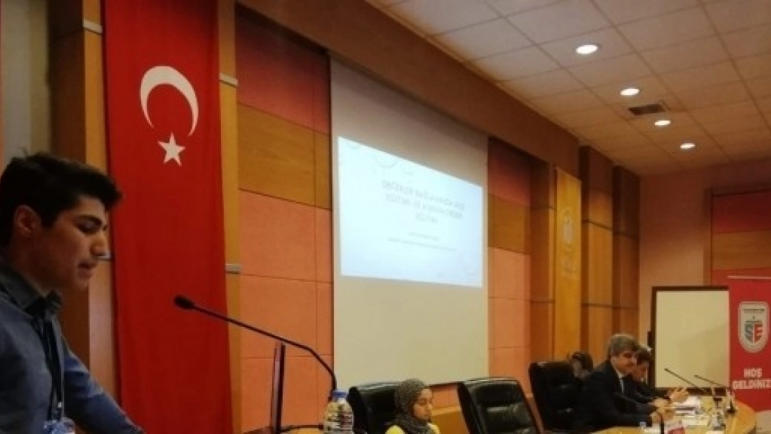 2. Uluslararası İmam Hatip Öğrencileri Sempozyumu Devam Ediyor