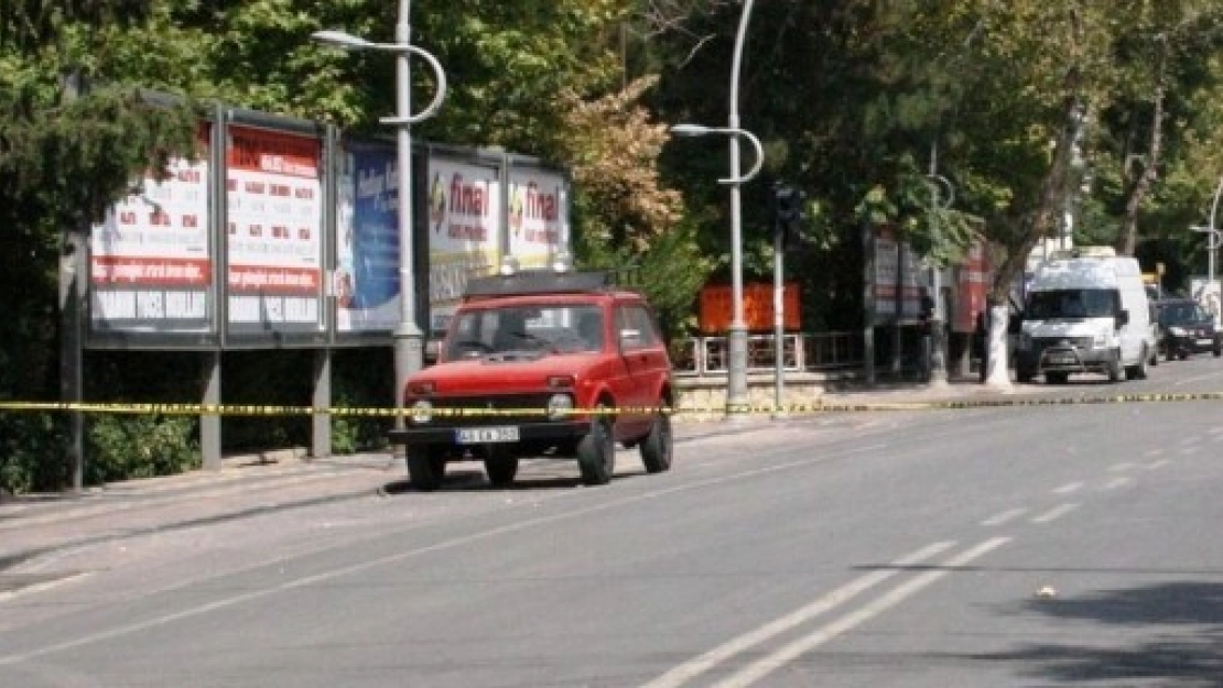 2.Ordu Karargahı Önünde Hareketli Dakikalar