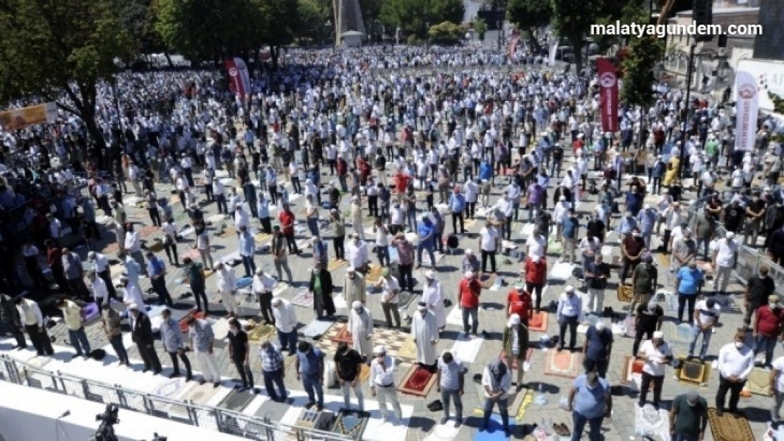 350 bin kişi iştirak etti