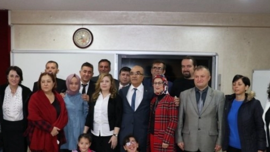 Öğretmenlerine Sürpriz Yaptılar