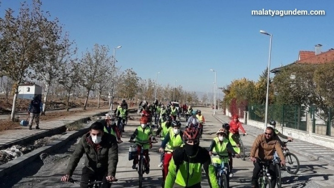 40 bisikletçi Çırmıhtı'nın eşsiz güzelliklerinde pedal çevirdi