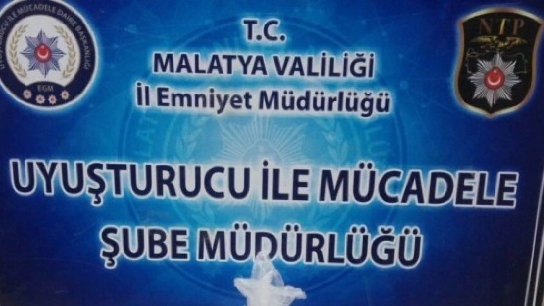 493 Gram Uyuşturucu Ele Geçirdi