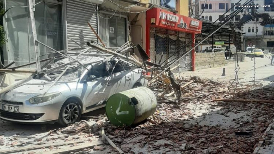 5 dakikalığına park ettiği aracının yanına dönünce şok oldu