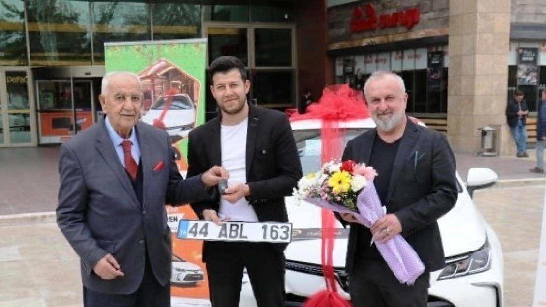 600 TL!ye 200 Bin TL'lik Araba