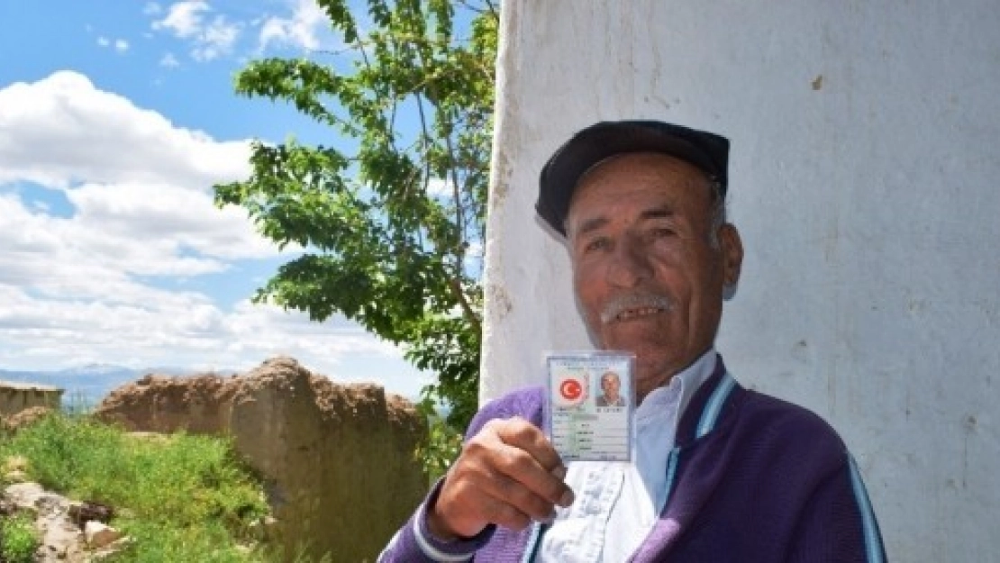 68 Yıl Kimliksiz Yaşadı
