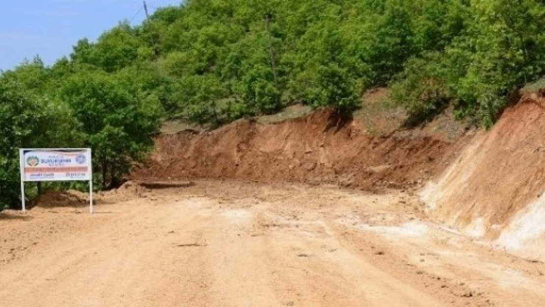 6 Metre Genişliğindeki Yol 8 Metreye Çıkarılıyor