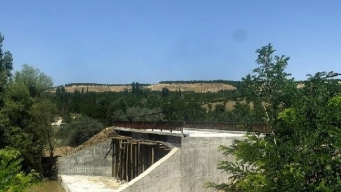 7 İlçede Yeni Köprü Ve Menfezler Yapılıyor