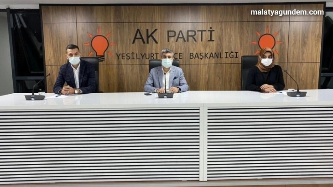 AK Parti Yeşilyurt'ta görev bölümü yaptı