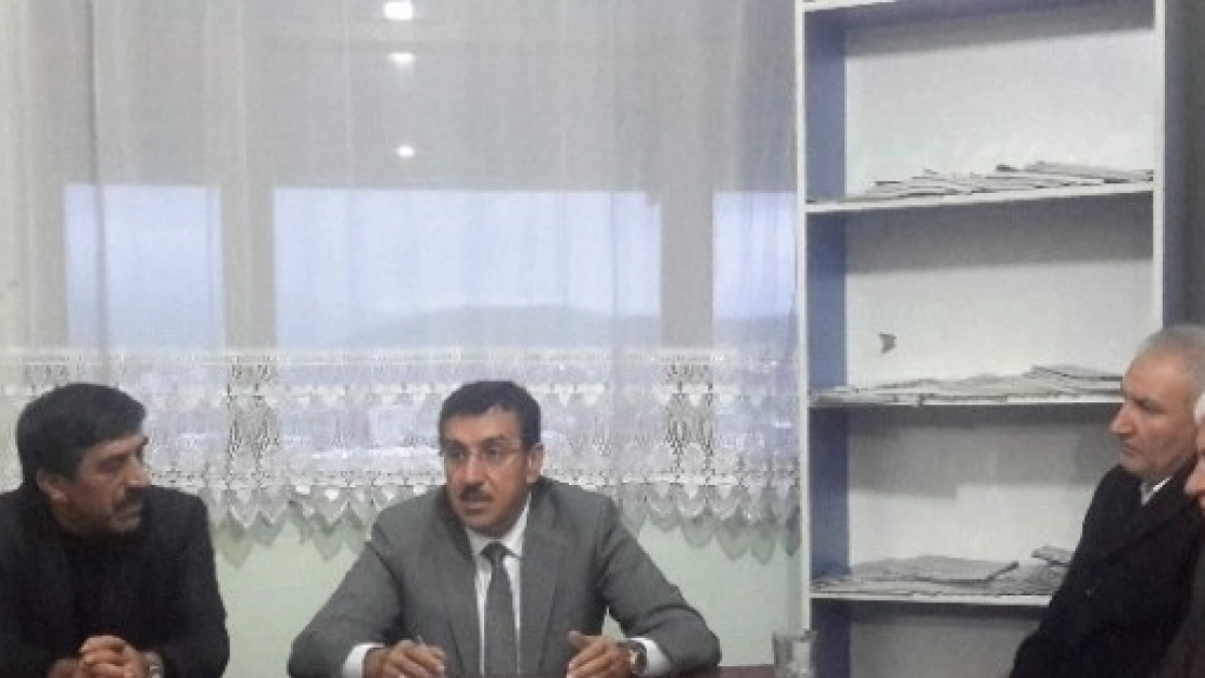 Ak Parti Heyeti, Arapgir İlçe Teşkilatını Ziyaret Etti
