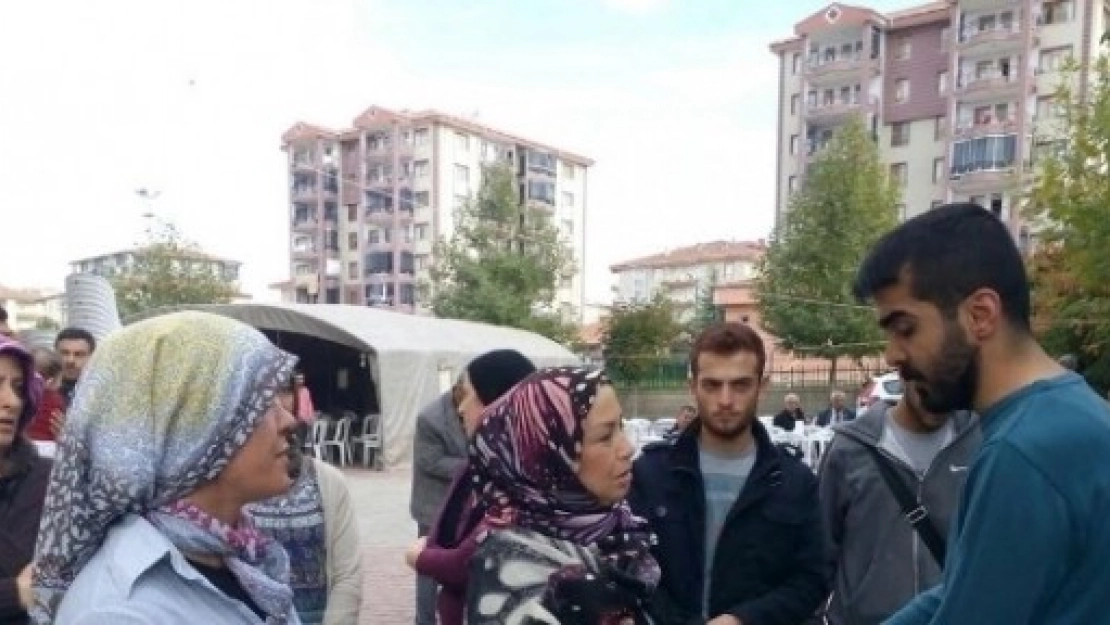 AK Parti Heyetinden Hayta Ailesine Taziye Ziyareti
