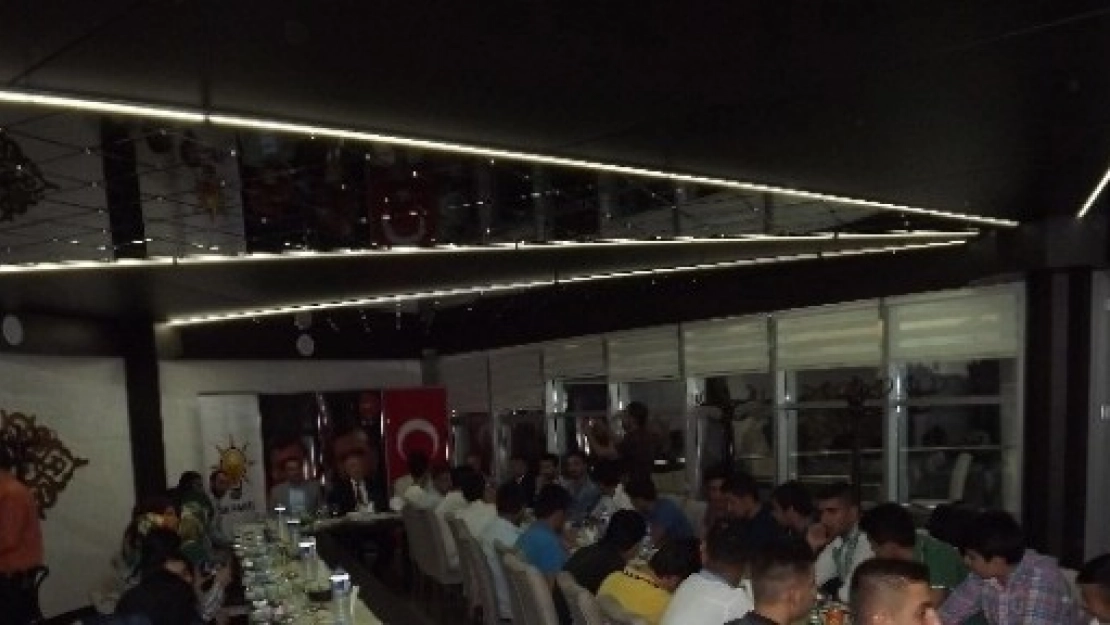 AK Parti Lise Teşkilatı İstişare Toplantısı Yapıldı