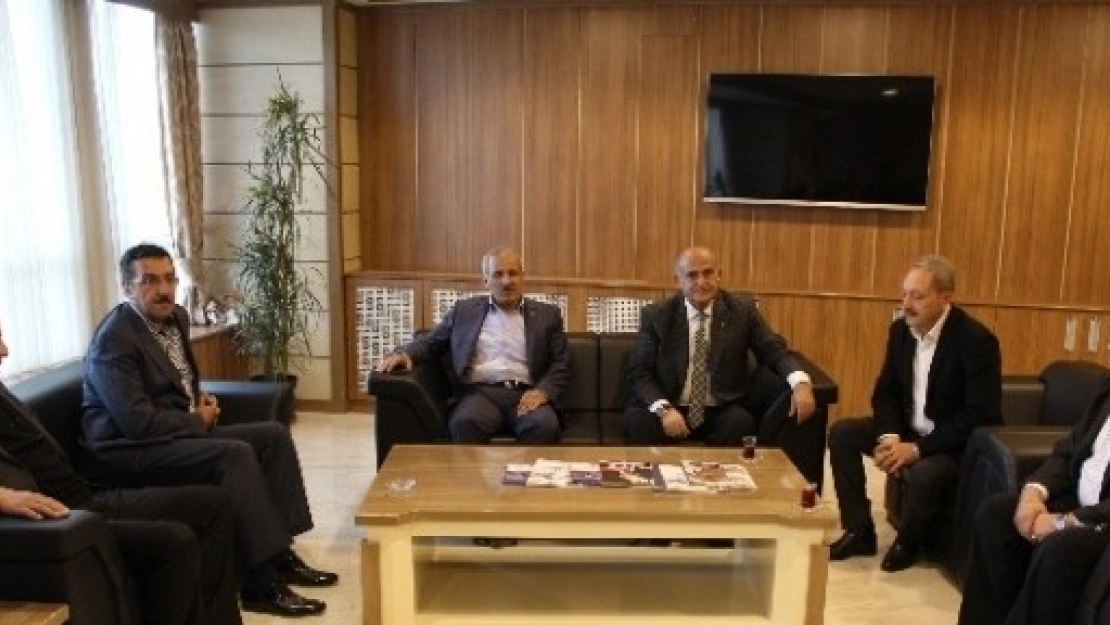 AK Parti Malatya Milletvekillerinden Erkoç'a Ziyaret