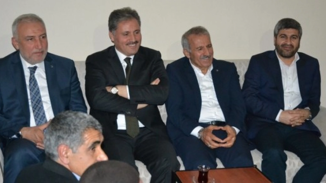 AK Parti'de Referandum Çalışmalarına Devam