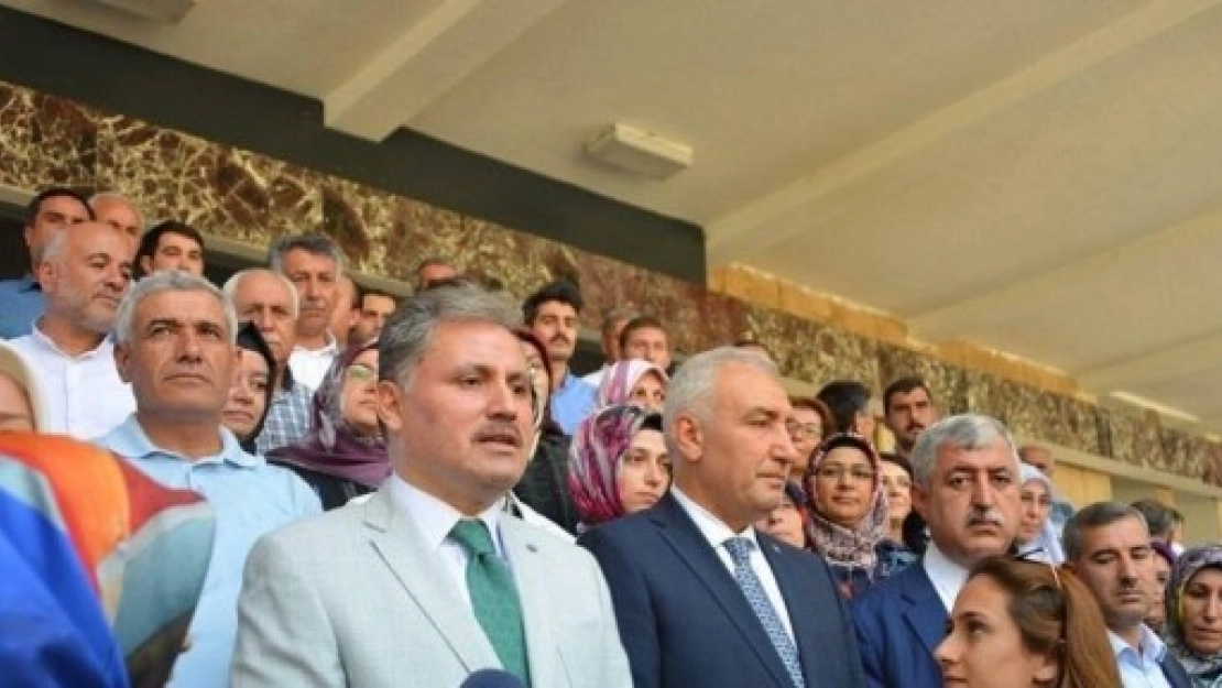 AK Partili Vekiller Mazbatalarını Aldı