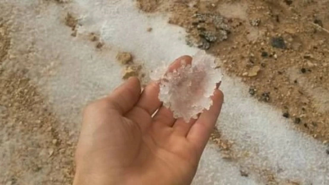 Akçadağ İlçesinde Dolu Yağışı Etkili Oldu