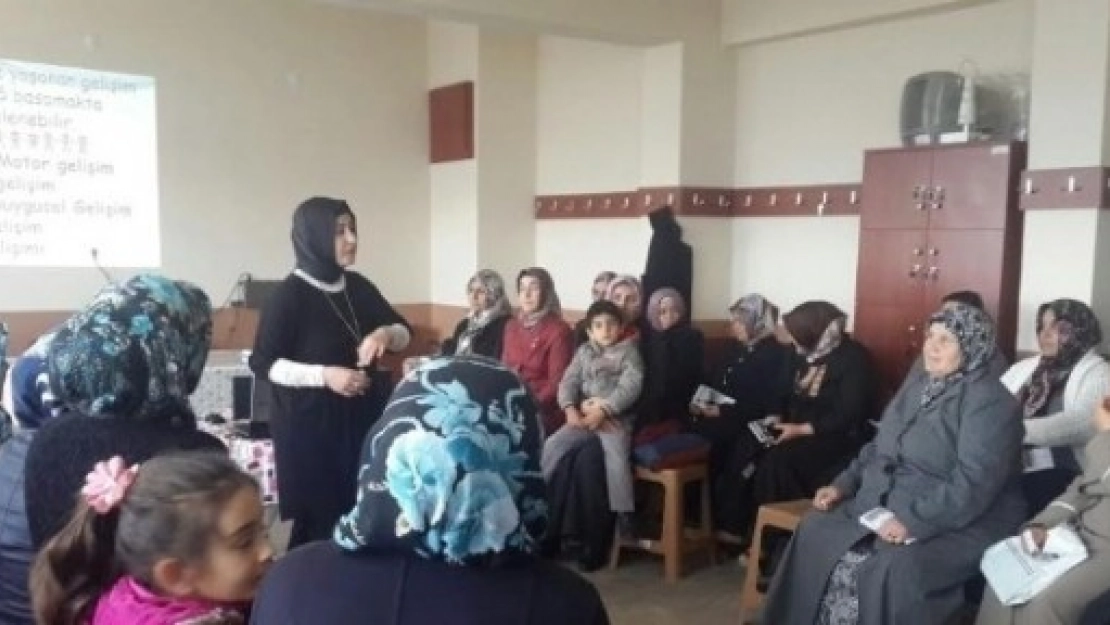 Akçadağ'da Bilinçli Veli Ve Aile İçi Etkili İletişim Semineri