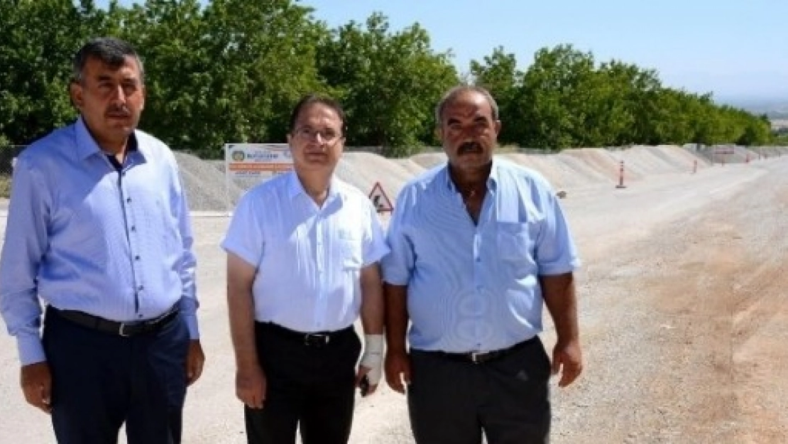 Akçadağ'da Yol Çalışmaları Devam Ediyor