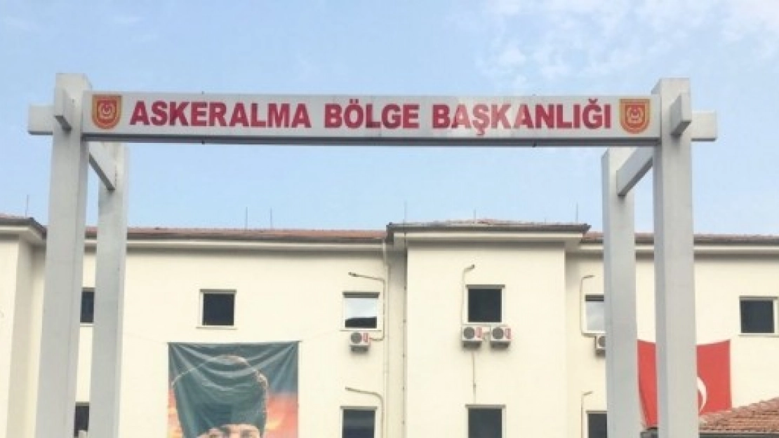 Akçadağlılar Gönüllü Askerlik İçin Başvuru Yaptı