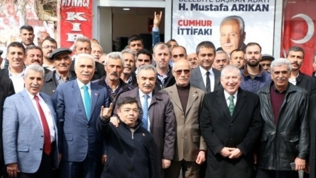  Akdoğan'dan Cumhur İttifakı Adayı Arıkan'a Destek