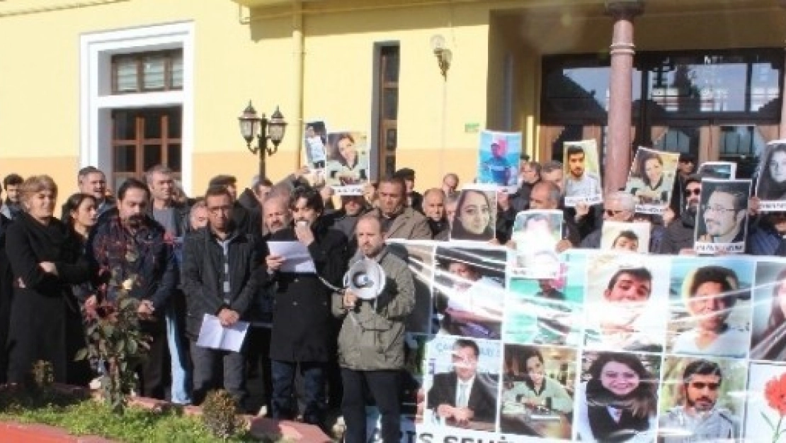 Ankara Patlamasında Ölenler Malatya'da Anıldı