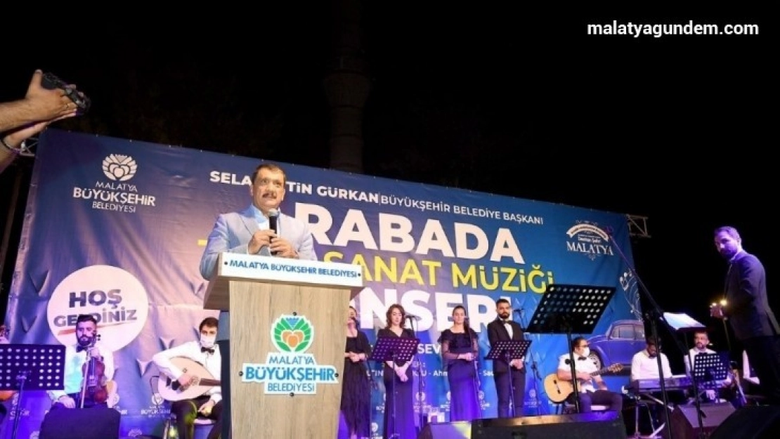 Arabada Türk sanat müziği konseri