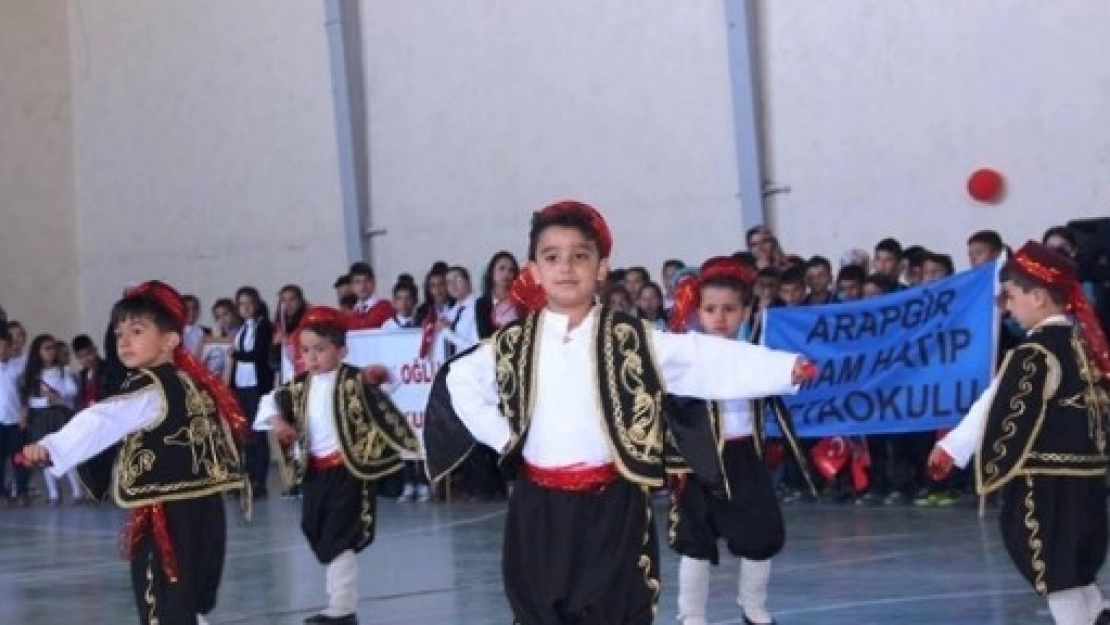 Arapgir'de 23 Nisan Coşkusu