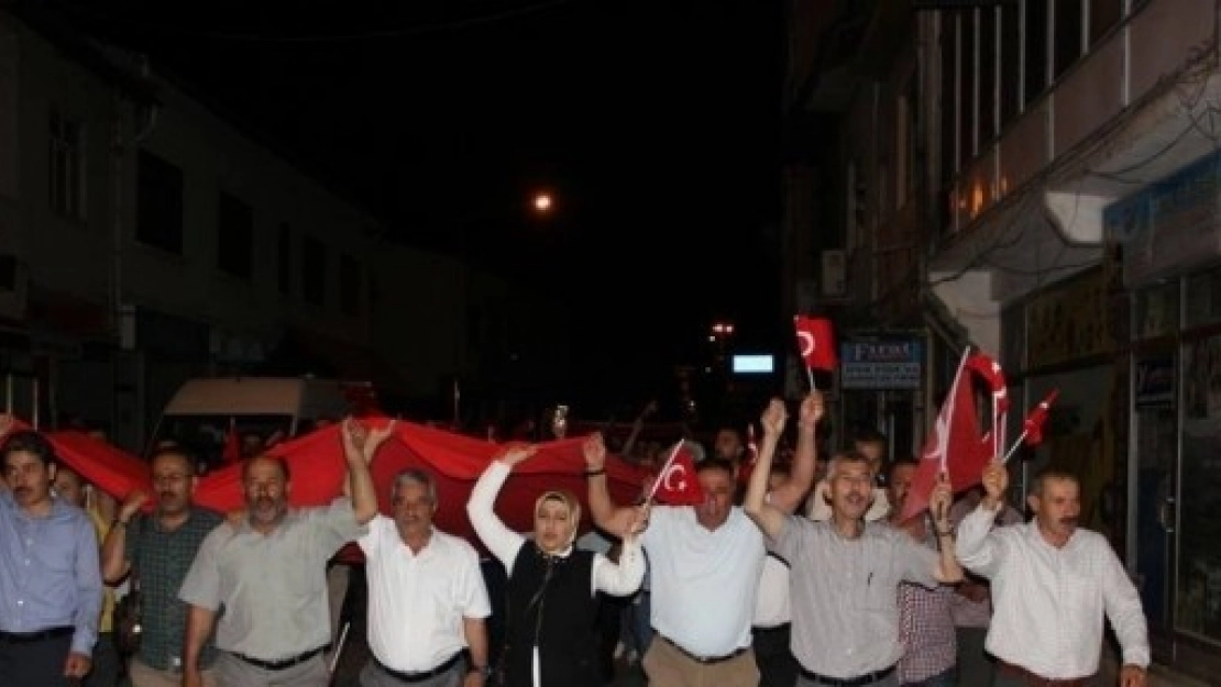 Arapgirliler 15 Temmuz'da Meydanları Doldurdu