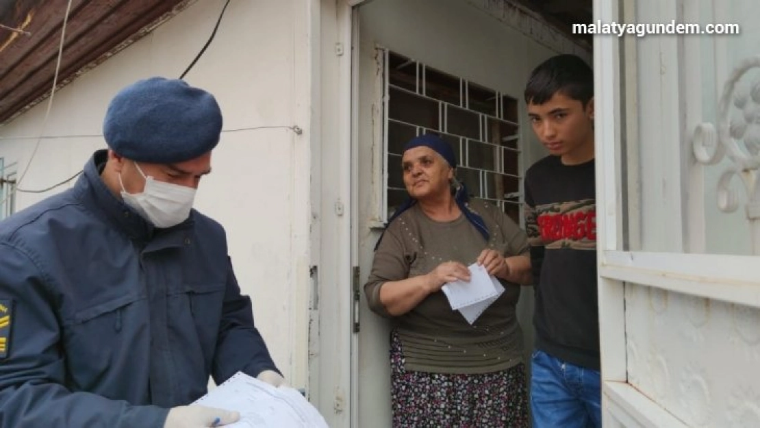 Arguvan'da sosyal yardımlar dağıtılmaya başlandı