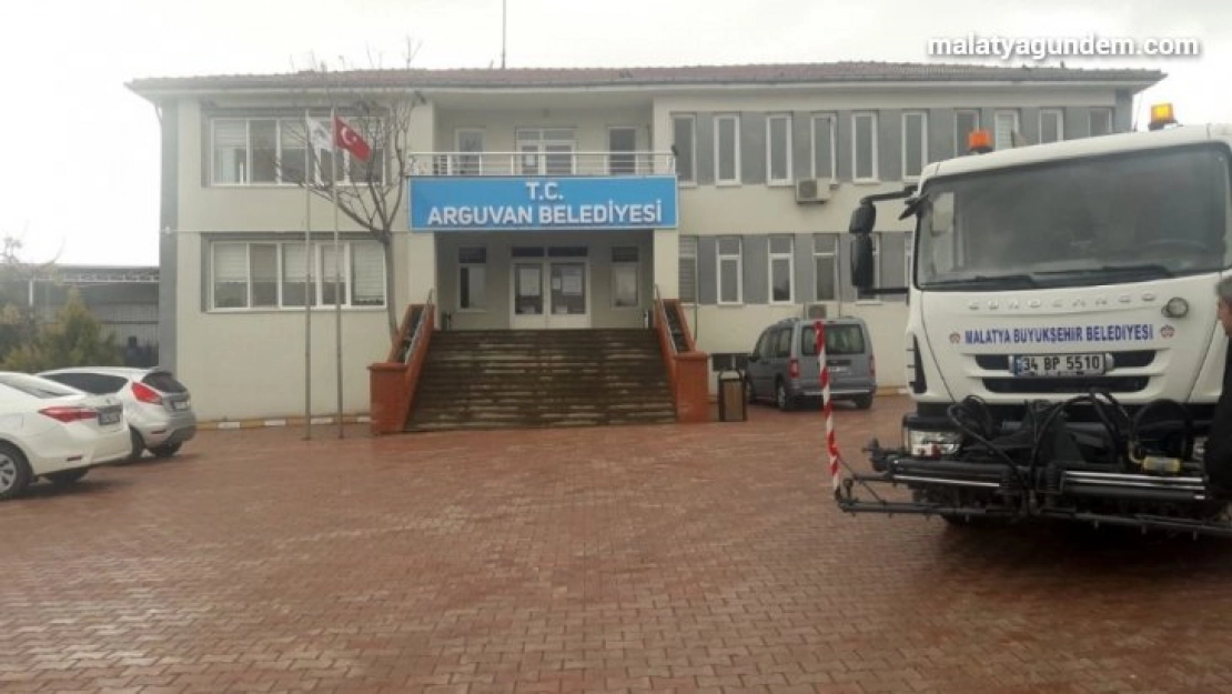 Arguvan'da temizlik çalışması yapıldı