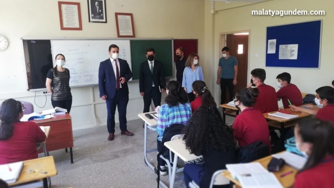 Arguvan'ın yeni Kaymakamı Ülkü işe eğitimle başladı