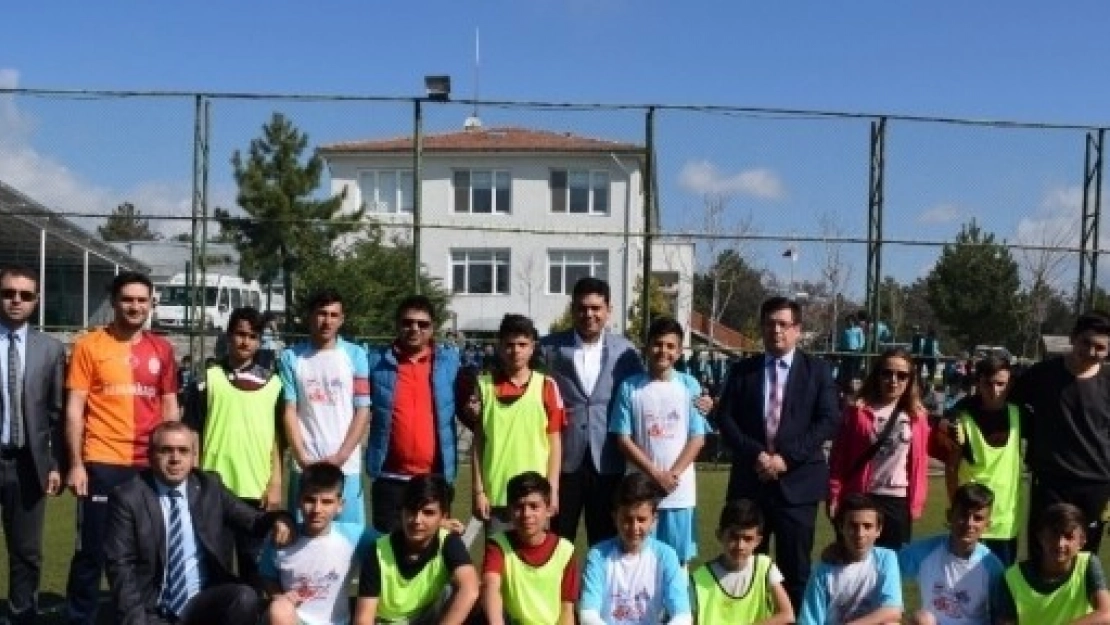 Arguvan'da Okulararası Bahar Turnuvası Sona Erdi