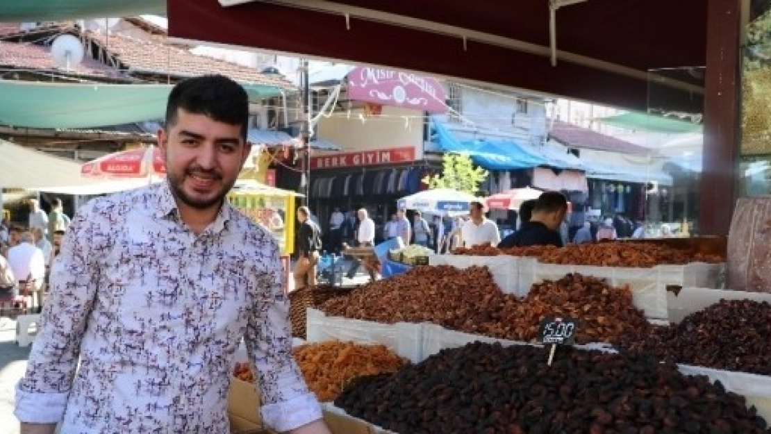 Aşure Malzemesi Satışlarında Yoğunluk