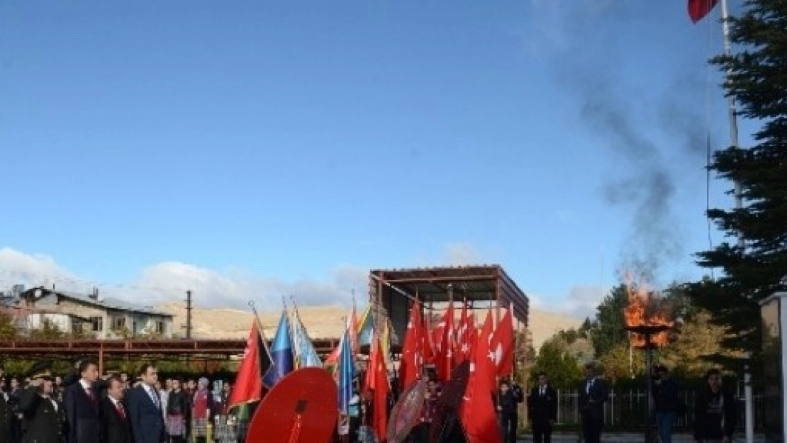 Atatürk, Darende İlçesinde Törenlerle Anıldı