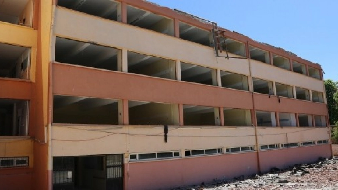 Atatürk Kız Lisesi Yıkılıyor