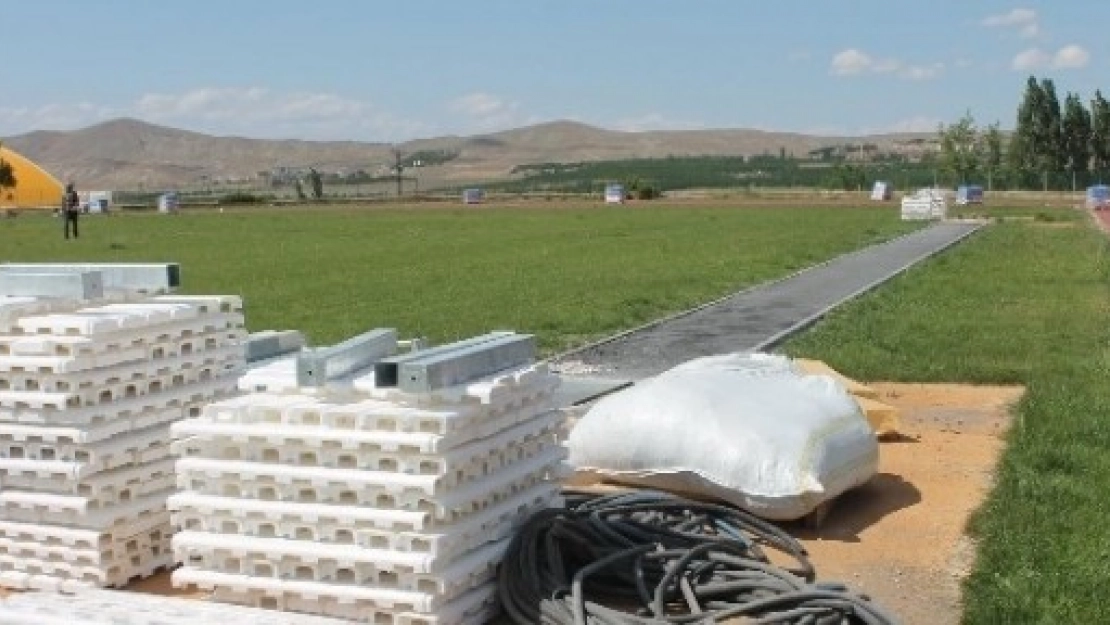 Atletizm Pisti Bakıma Alındı