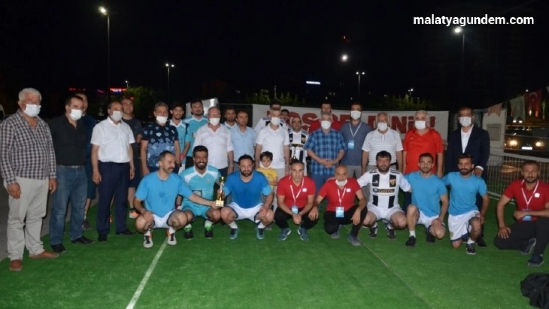 Ayak tenisi turnuvası 1.etabının finali tamamlandı