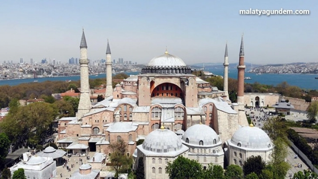 Ayasofya'da karar bekleniyor
